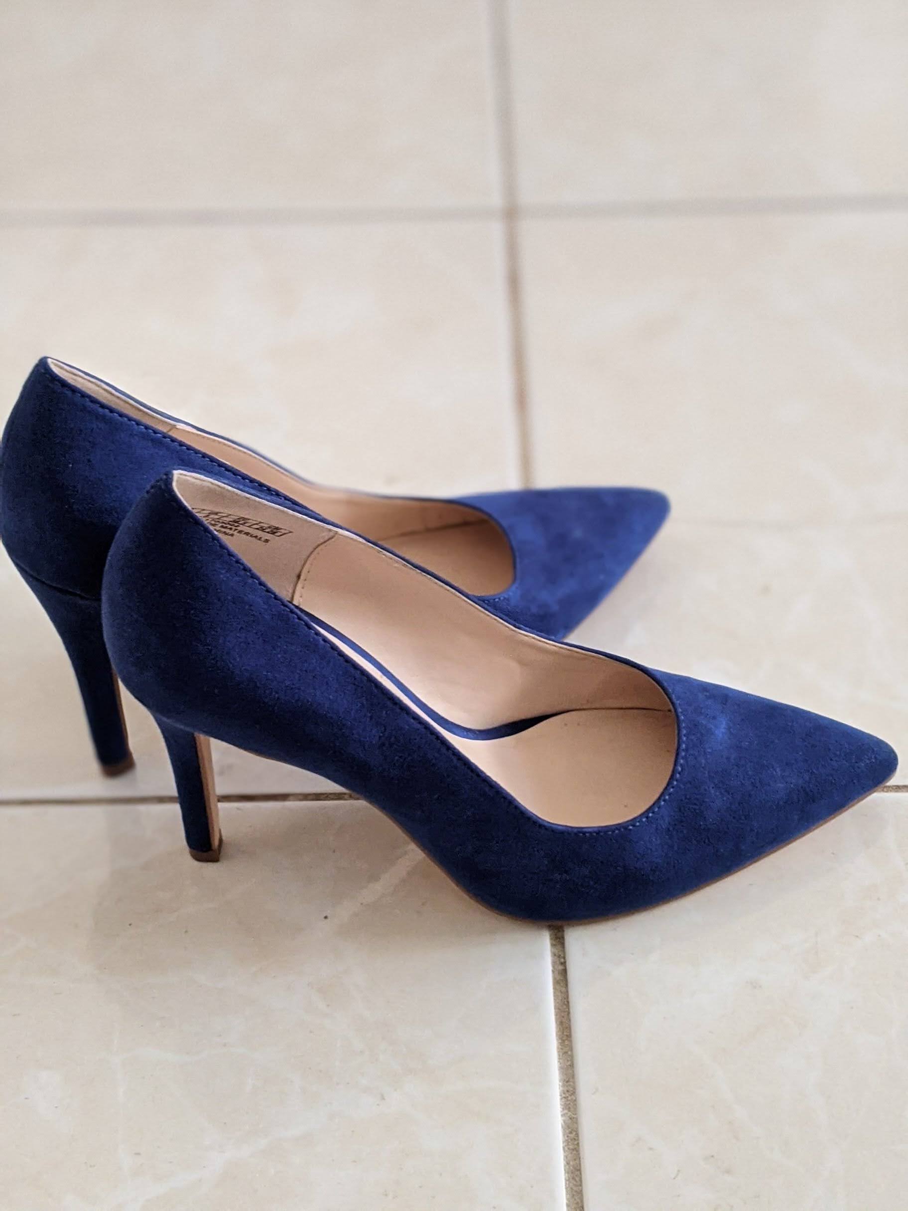 blue heel